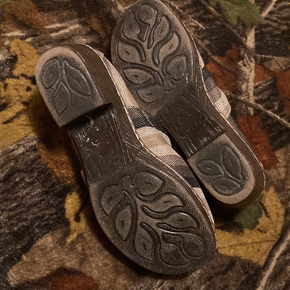 GUC b.o.c. Born Concept Clogs Women’s Size 10 Nadiyya Clog Neutral Tone Stripe - Picture 9 of 12